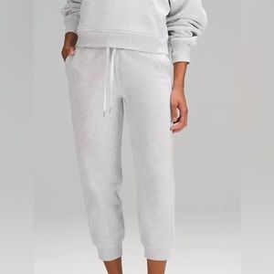 LULULEMON JOGGERS SIZE:4